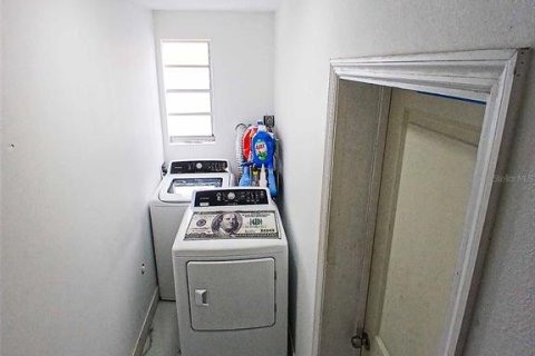 Casa en venta en Tampa, Florida, 4 dormitorios, 153.47 m2 № 1917187 - foto 24