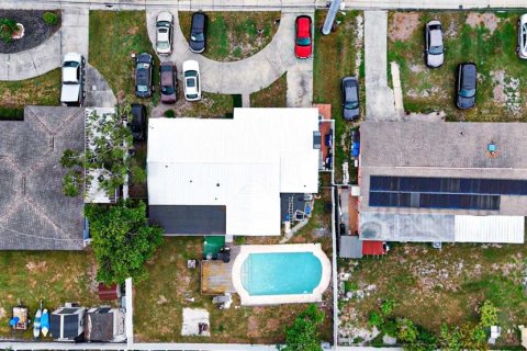 Casa en venta en Tampa, Florida, 4 dormitorios, 153.47 m2 № 1917187 - foto 27