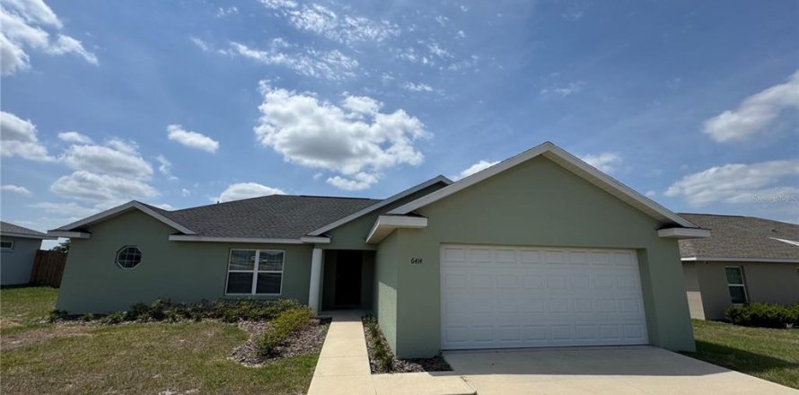 Casa en Ocala, Florida 3 dormitorios, 162.76 m2 № 1648487