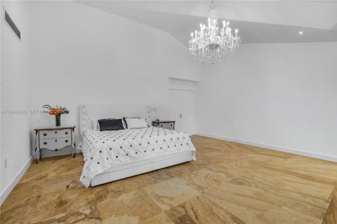 Villa ou maison à vendre à Miami, Floride: 7 chambres, 699.93 m2 № 2019546 - photo 29