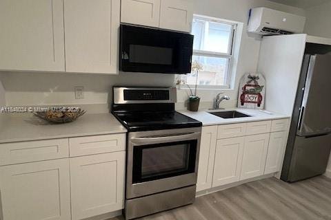 House in Miami, Florida 4 bedrooms, 125.23 sq.m. № 1849281 - photo 25