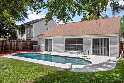 House in Lake Mary, Florida 3 bedrooms, 121.7 sq.m. № 1850921 - photo 24