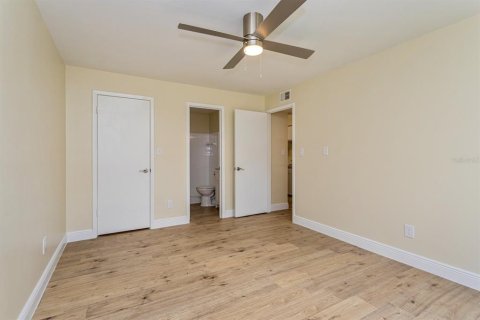 Condominio en venta en Orlando, Florida, 2 dormitorios, 79.06 m2 № 1359070 - foto 13