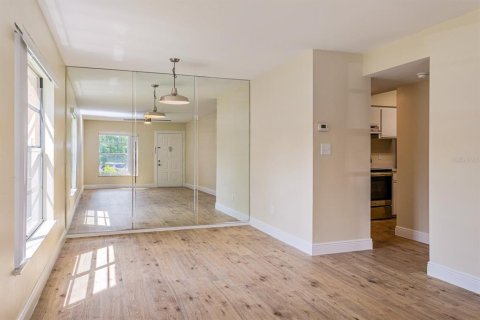Condominio en venta en Orlando, Florida, 2 dormitorios, 79.06 m2 № 1359070 - foto 6