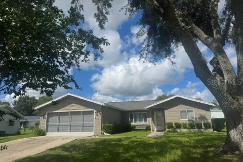 Casa en Ocala, Florida 3 dormitorios, 141.77 m2 № 2364030
