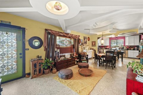 Villa ou maison à vendre à Palm Springs, Floride: 4 chambres, 163.14 m2 № 2146592 - photo 8