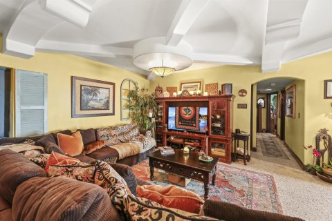 Villa ou maison à vendre à Palm Springs, Floride: 4 chambres, 163.14 m2 № 2146592 - photo 4