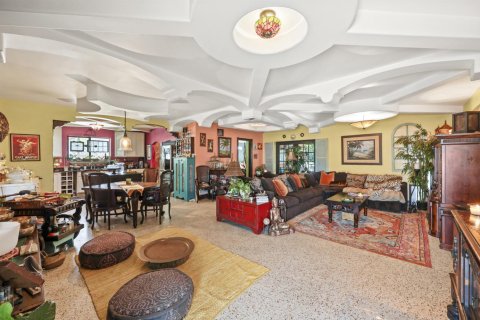 Villa ou maison à vendre à Palm Springs, Floride: 4 chambres, 163.14 m2 № 2146592 - photo 3
