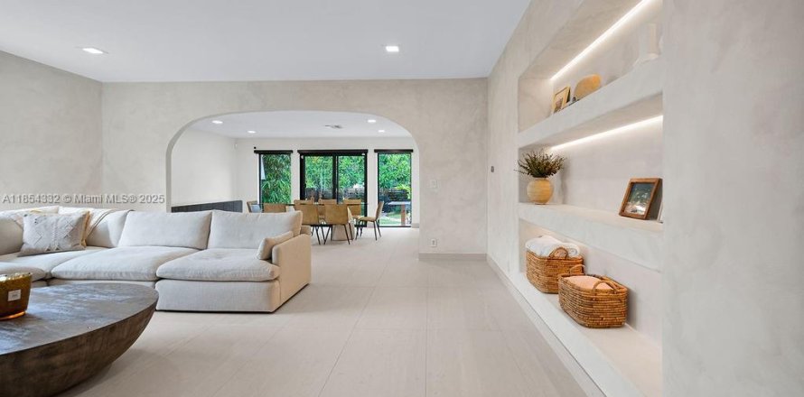 Casa en Hollywood, Florida 3 dormitorios, 192.03 m2 № 1872058