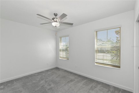 House in San Antonio, Florida 2 bedrooms, 150.13 sq.m. № 1673455 - photo 24