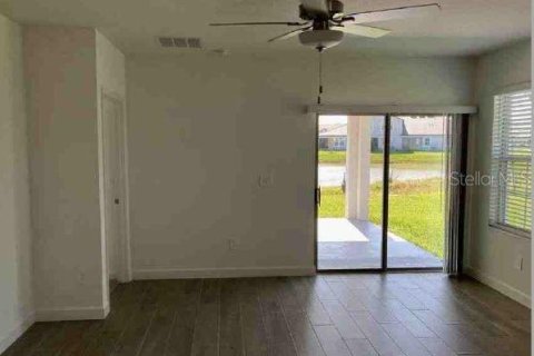 House in San Antonio, Florida 2 bedrooms, 150.13 sq.m. № 1673455 - photo 4
