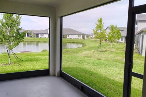 House in San Antonio, Florida 2 bedrooms, 150.13 sq.m. № 1673455 - photo 17