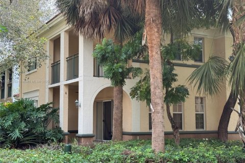 House in Miramar, Florida 2 bedrooms, 100.33 sq.m. № 1890939 - photo 10