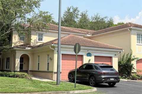 House in Miramar, Florida 2 bedrooms, 100.33 sq.m. № 1890939 - photo 1