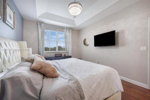 Adosado en venta en Doral, Florida, 4 dormitorios, 175.96 m2 № 2071725 - foto 22