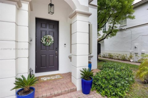 Adosado en venta en Doral, Florida, 4 dormitorios, 175.96 m2 № 2071725 - foto 3