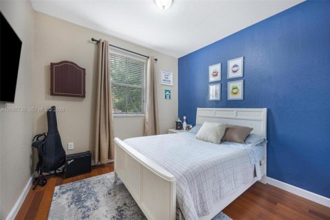 Adosado en venta en Doral, Florida, 4 dormitorios, 175.96 m2 № 2071725 - foto 27
