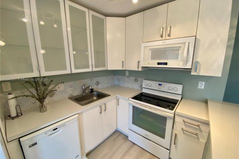Copropriété à louer à Fort Lauderdale, Floride: 1 chambre, 53.88 m2 № 1844104 - photo 5