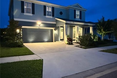 House in Apollo Beach, Florida 4 bedrooms, 261.06 sq.m. № 1879669 - photo 9