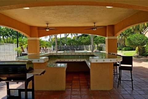 Condo in Coconut Creek, Florida, 2 bedrooms  № 2413282 - photo 26