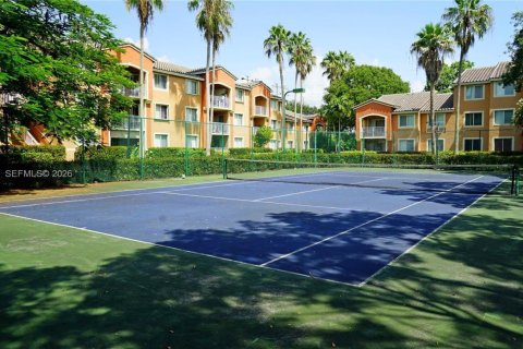 Condo in Coconut Creek, Florida, 2 bedrooms  № 2413282 - photo 28