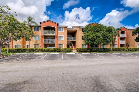 Condo in Coconut Creek, Florida, 2 bedrooms  № 2413282
