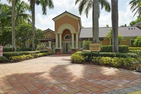 Condo in Coconut Creek, Florida, 2 bedrooms  № 2413282 - photo 21