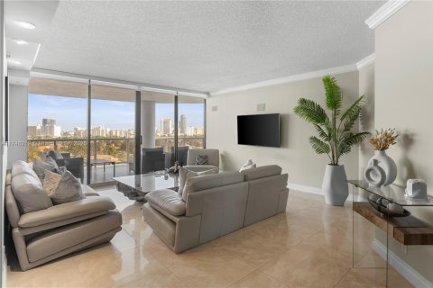 Condominio en venta en Aventura, Florida, 3 dormitorios, 169.08 m2 № 1859772 - foto 5