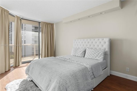 Condominio en venta en Aventura, Florida, 3 dormitorios, 169.08 m2 № 1859772 - foto 15