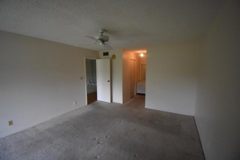 Condo in Lauderhill, Florida, 2 bedrooms  № 2251747 - photo 13