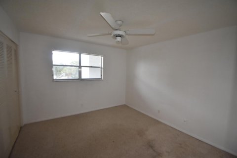 Condo in Lauderhill, Florida, 2 bedrooms  № 2251747 - photo 16