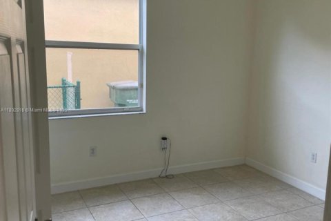 House in Homestead, Florida 3 bedrooms, 170.29 sq.m. № 2021711 - photo 18