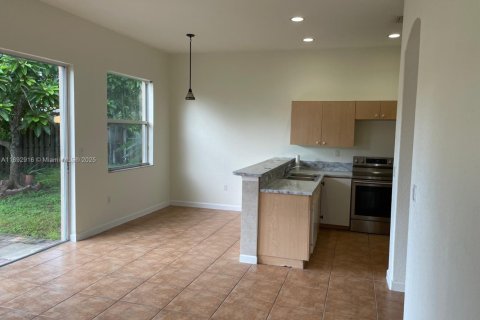 House in Homestead, Florida 3 bedrooms, 170.29 sq.m. № 2021711 - photo 9