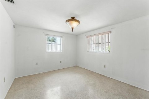 House in Holiday, Florida 2 bedrooms, 86.96 sq.m. № 1916048 - photo 14