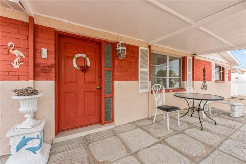 House in Holiday, Florida 2 bedrooms, 86.96 sq.m. № 1916048 - photo 5