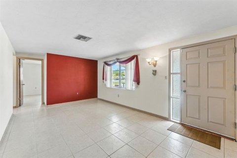 House in Holiday, Florida 2 bedrooms, 86.96 sq.m. № 1916048 - photo 6