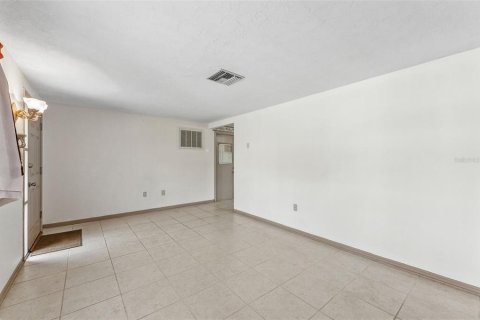House in Holiday, Florida 2 bedrooms, 86.96 sq.m. № 1916048 - photo 7