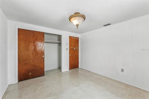 House in Holiday, Florida 2 bedrooms, 86.96 sq.m. № 1916048 - photo 16