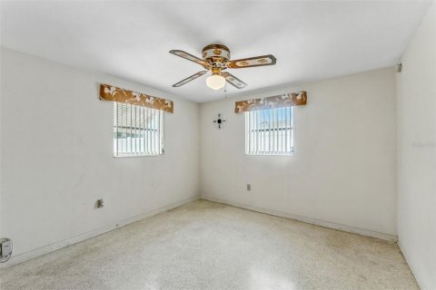 House in Holiday, Florida 2 bedrooms, 86.96 sq.m. № 1916048 - photo 18