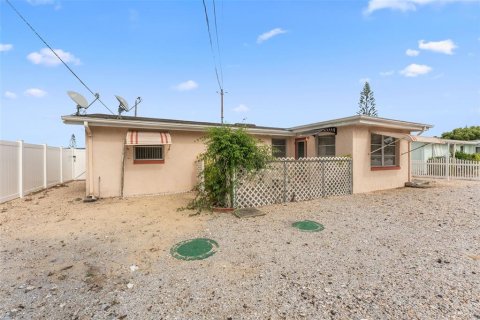 House in Holiday, Florida 2 bedrooms, 86.96 sq.m. № 1916048 - photo 28