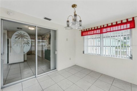 House in Holiday, Florida 2 bedrooms, 86.96 sq.m. № 1916048 - photo 23