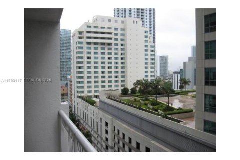 Condominio en alquiler en Miami, Florida, 39.48 m2 № 2055471 - foto 3