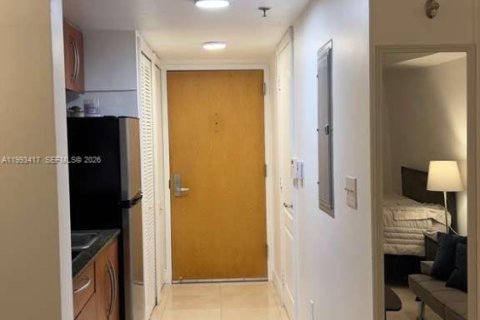 Condominio en alquiler en Miami, Florida, 39.48 m2 № 2055471 - foto 7