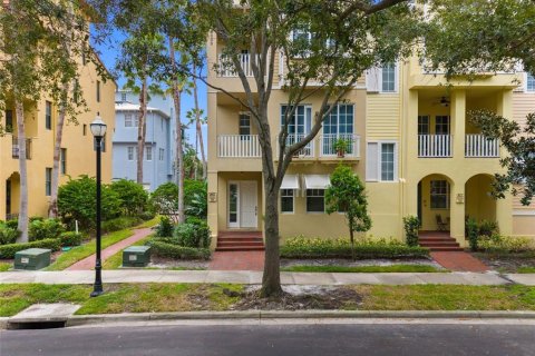 Touwnhouse à vendre à Tampa, Floride: 3 chambres, 198.63 m2 № 2400161 - photo 2