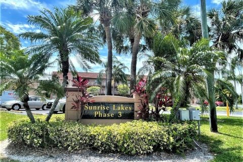 Copropriété à vendre à Sunrise, Floride: 2 chambres, 78.97 m2 № 2036524 - photo 20