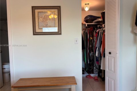 Copropriété à vendre à Sunrise, Floride: 2 chambres, 78.97 m2 № 2036524 - photo 15