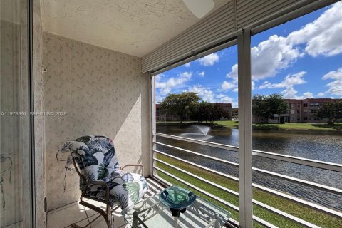 Copropriété à vendre à Sunrise, Floride: 2 chambres, 78.97 m2 № 2036524 - photo 23