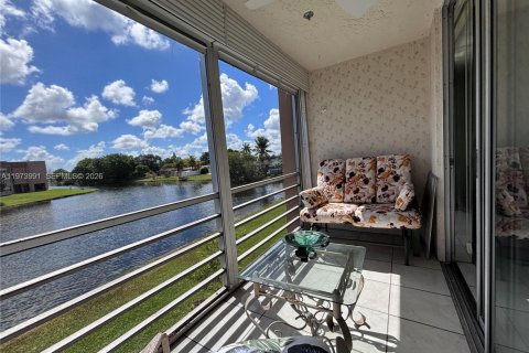 Copropriété à vendre à Sunrise, Floride: 2 chambres, 78.97 m2 № 2036524 - photo 22