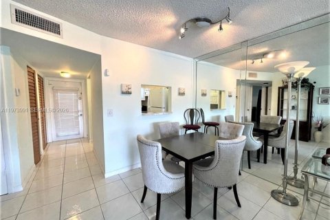 Copropriété à vendre à Sunrise, Floride: 2 chambres, 78.97 m2 № 2036524 - photo 8