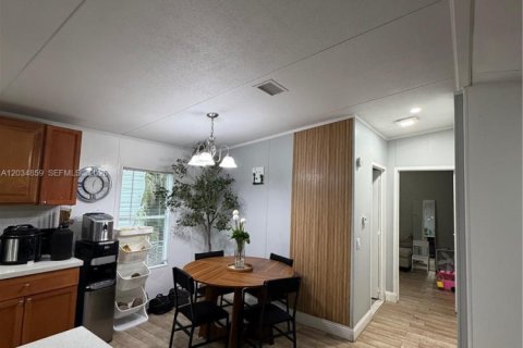 Terreno en venta en Miami, Florida № 2085465 - foto 9
